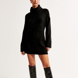 BNWT Long Sleeve Turtleneck Mini Dress Size XS